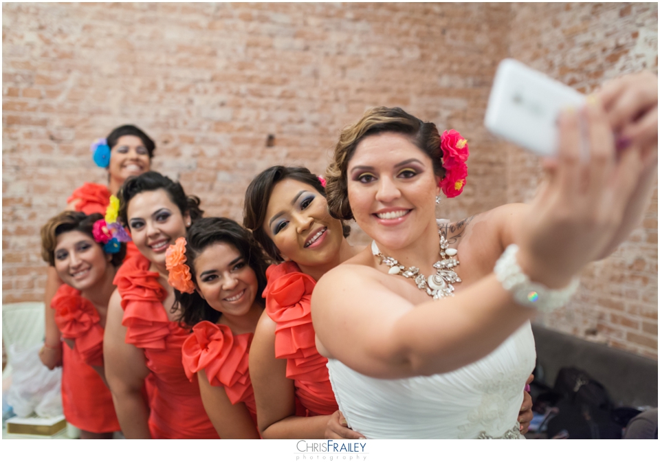 Tre Bella wedding selfie bride and bridal party
